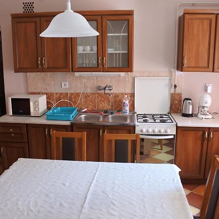Kisasszony Apartman Eger Extérieur photo