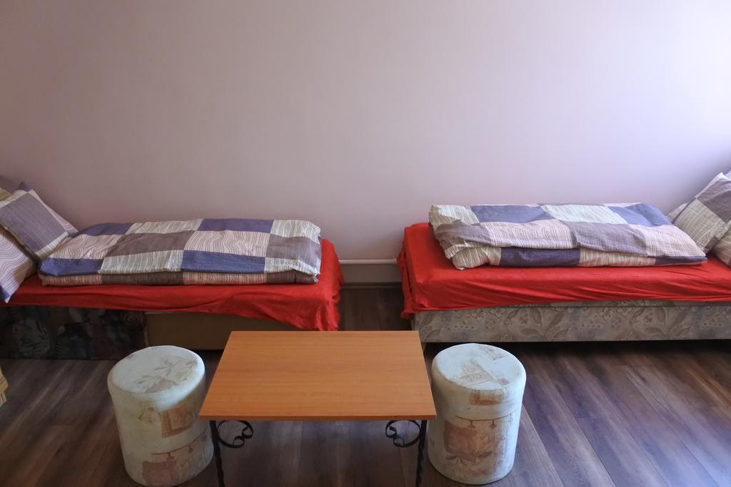 Kisasszony Apartman Eger Extérieur photo