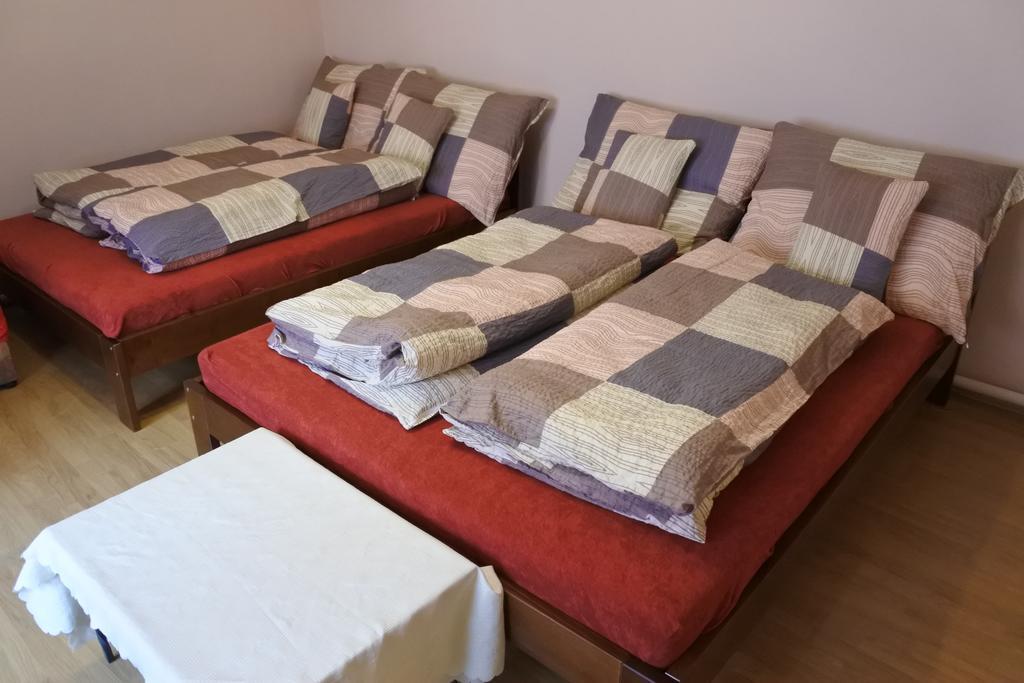 Kisasszony Apartman Eger Extérieur photo